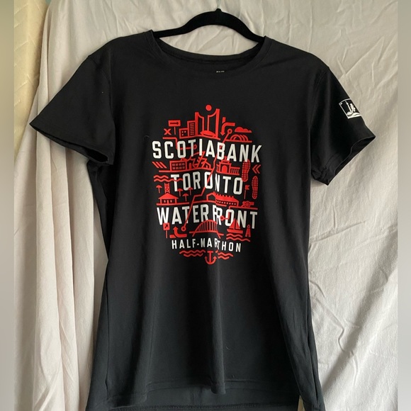 Scotiabank Toronto waterfront marathon t shirt - Picture 1 of 5
